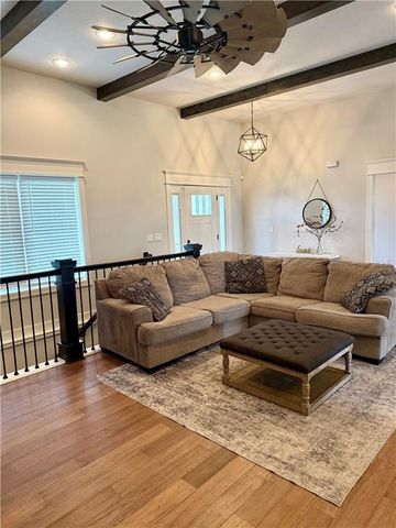 522 NW Bailey Drive, Grain Valley, MO 64029