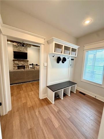 522 NW Bailey Drive, Grain Valley, MO 64029