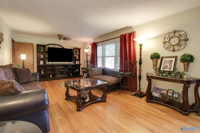 402 Bradley Street SW, Decatur, AL 35601