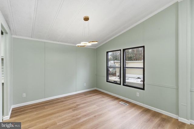 6 LOBLOLLY LANE, Jackson, NJ 08527