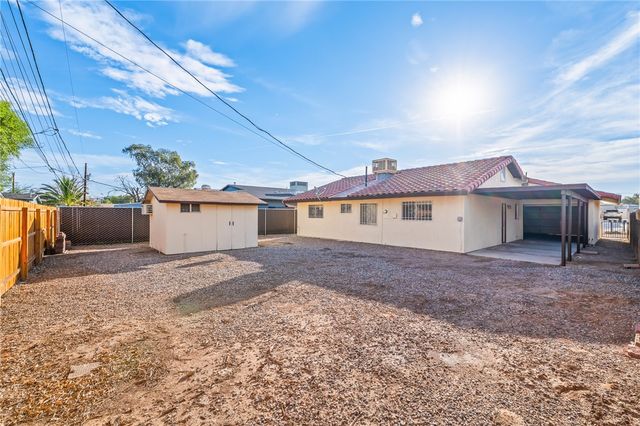 1135 Avenida Del Sol, Bullhead City, AZ 86442