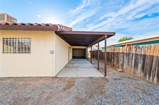 1135 Avenida Del Sol, Bullhead City, AZ 86442