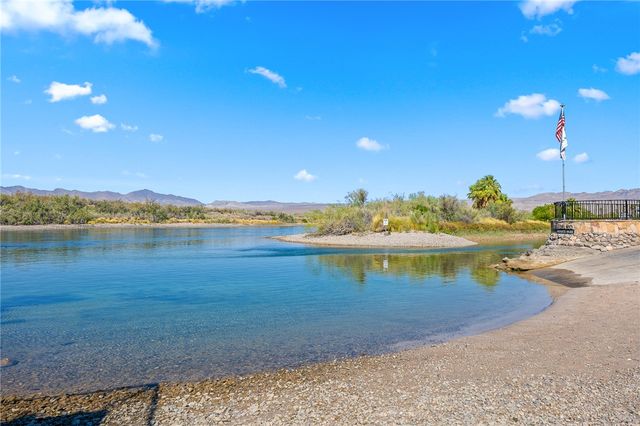 1135 Avenida Del Sol, Bullhead City, AZ 86442