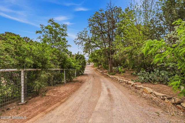 565 Carver Road, Las Cruces, NM 88005