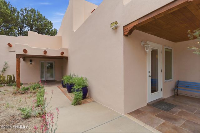 565 Carver Road, Las Cruces, NM 88005