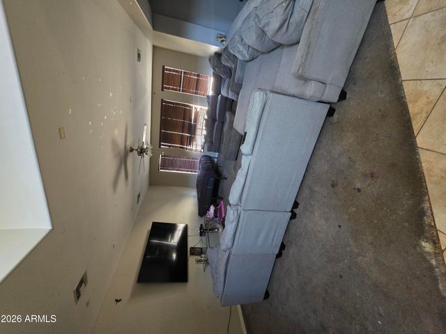 6810 W LYNNE Lane, Laveen, AZ 85339