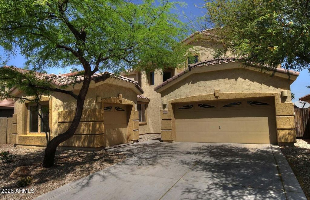 6810 W LYNNE Lane, Laveen, AZ 85339