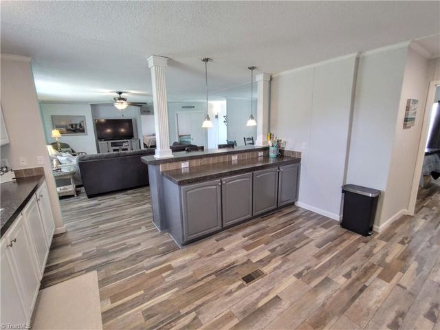 881 Island Road, Harkers Island, NC 28531