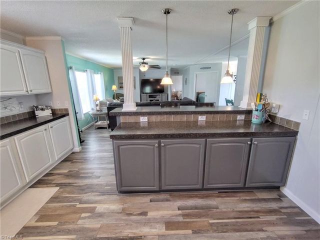 881 Island Road, Harkers Island, NC 28531