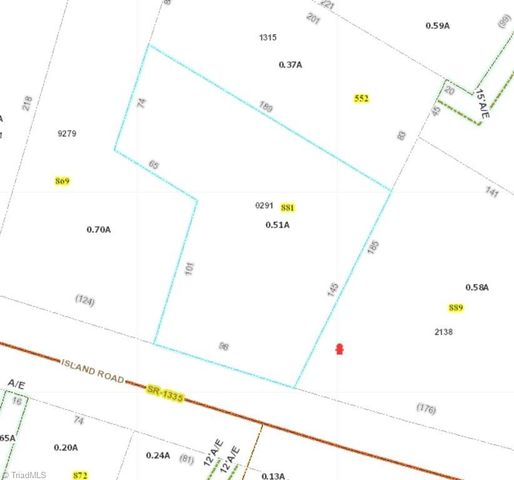 881 Island Road, Harkers Island, NC 28531