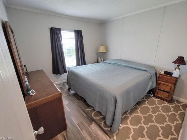 881 Island Road, Harkers Island, NC 28531