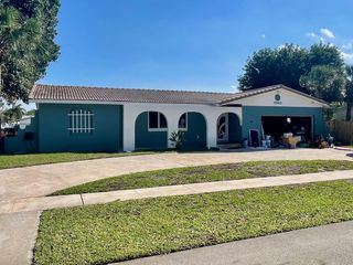 6160 SW 14th Street, Plantation, FL 33317