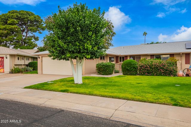 10764 W CINNEBAR Avenue, Sun City, AZ 85351