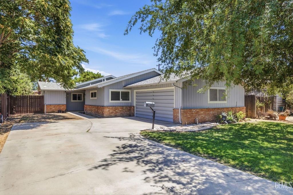 524 B Street, Bakersfield, CA 93304