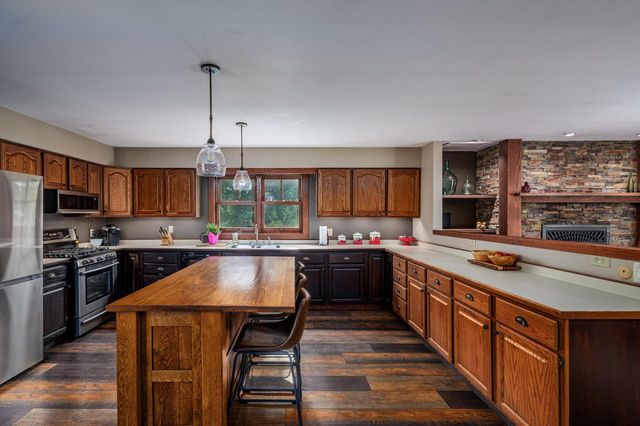 24320 77th STREET, Salem, WI 53168