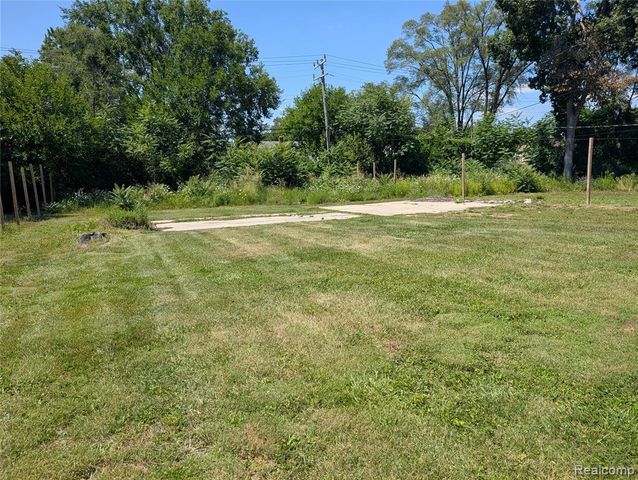 19961 Forrer Street, Detroit, MI 48235