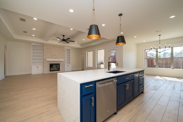 3931 Hidden Hills Cir, Longview, TX 75605