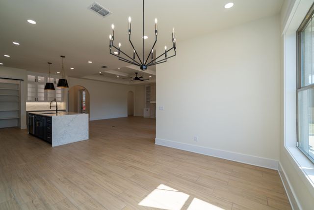 3931 Hidden Hills Cir, Longview, TX 75605