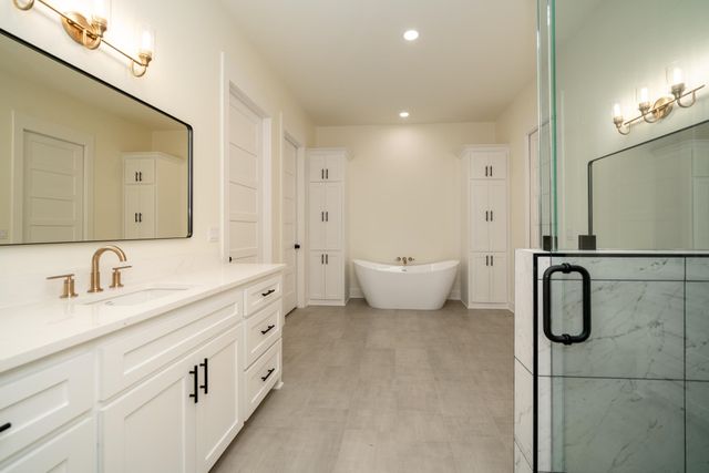 3931 Hidden Hills Cir, Longview, TX 75605