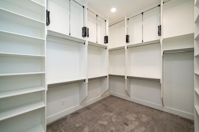 3931 Hidden Hills Cir, Longview, TX 75605