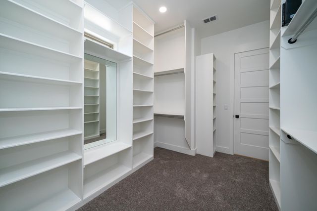 3931 Hidden Hills Cir, Longview, TX 75605