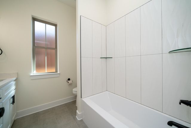 3931 Hidden Hills Cir, Longview, TX 75605