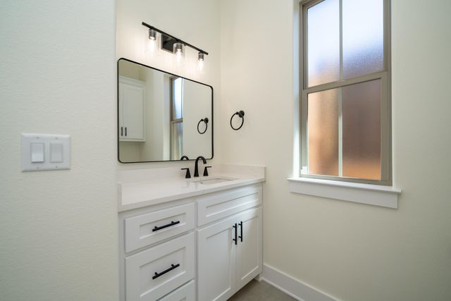 3931 Hidden Hills Cir, Longview, TX 75605