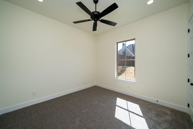 3931 Hidden Hills Cir, Longview, TX 75605