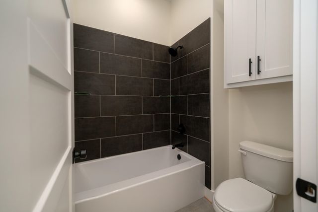 3931 Hidden Hills Cir, Longview, TX 75605