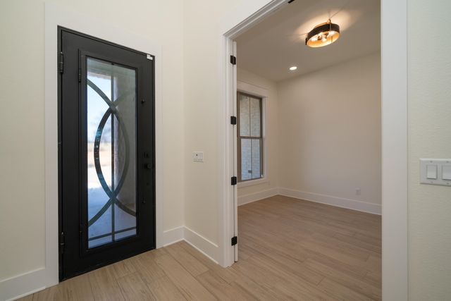 3931 Hidden Hills Cir, Longview, TX 75605