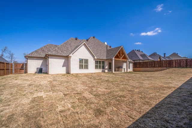 3931 Hidden Hills Cir, Longview, TX 75605