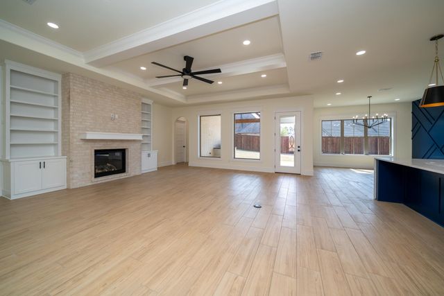 3931 Hidden Hills Cir, Longview, TX 75605