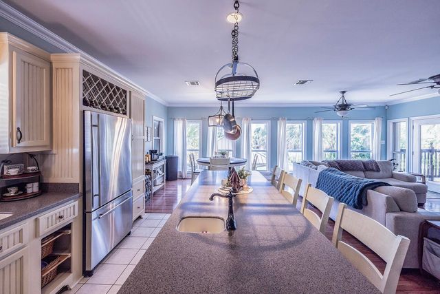 208 Renee Denise Court, Theriot, LA 70397