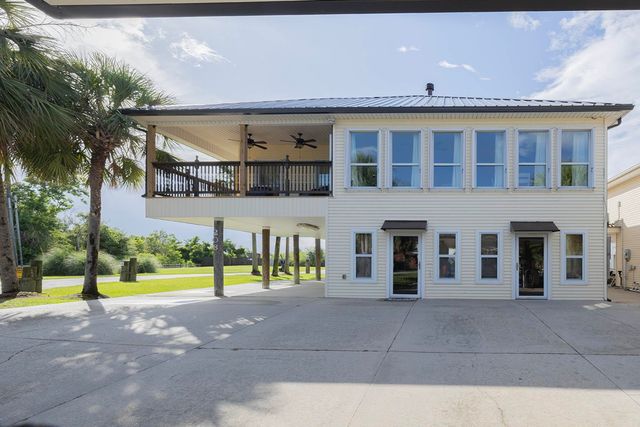 208 Renee Denise Court, Theriot, LA 70397