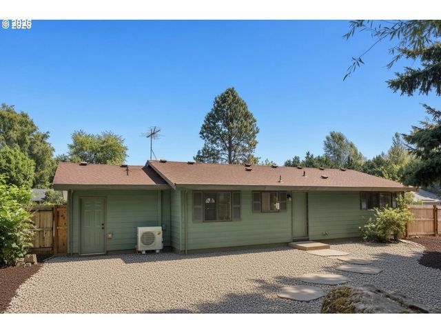23 35TH St, Washougal, WA 98671