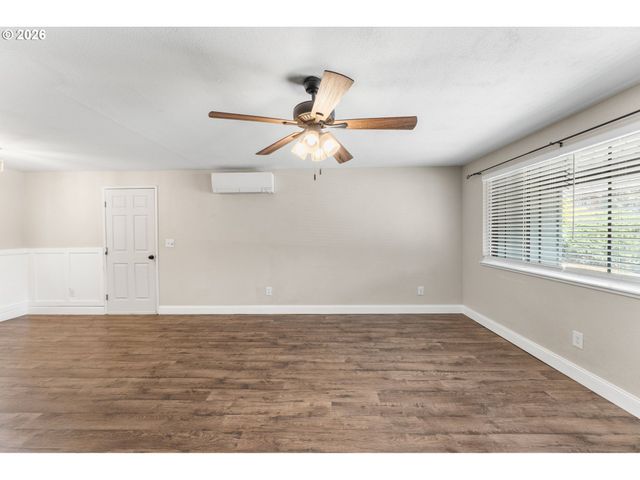 23 35TH St, Washougal, WA 98671