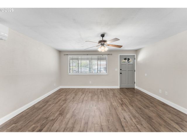 23 35TH St, Washougal, WA 98671