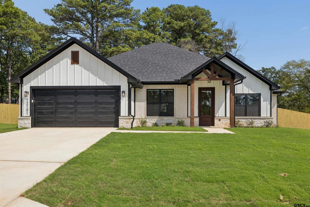 12101 Pinecrest Dr, Flint, TX 75762