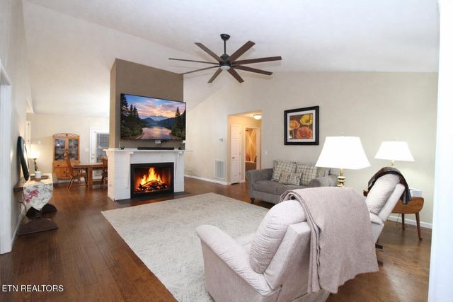 53 Carriage Drive, Crossville, TN 38555