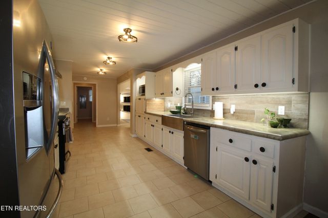 53 Carriage Drive, Crossville, TN 38555