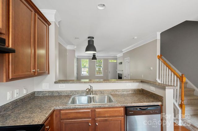 9724 Longstone Lane, Charlotte, NC 28277