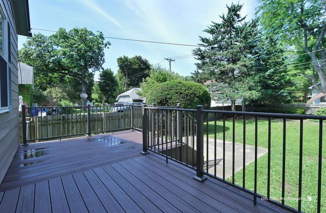 1534 Henry Place, Waukegan, IL 60085