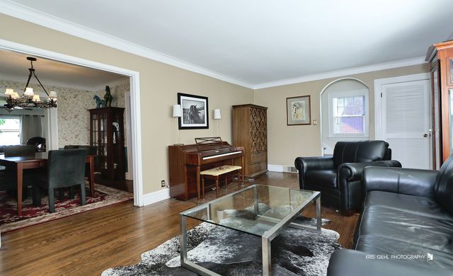 1534 Henry Place, Waukegan, IL 60085