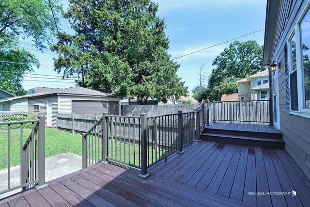 1534 Henry Place, Waukegan, IL 60085