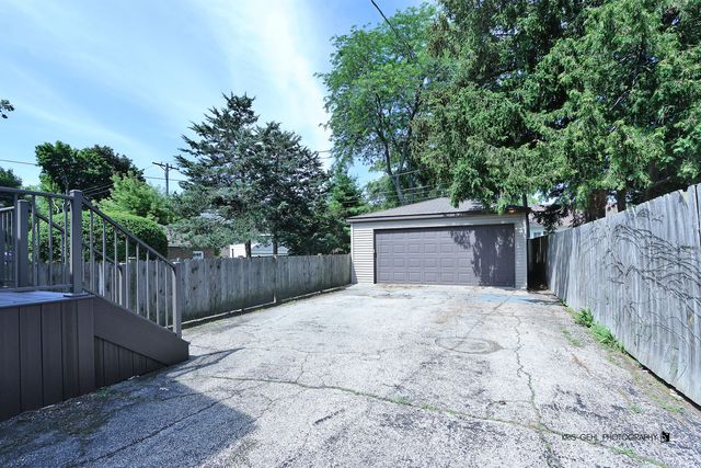 1534 Henry Place, Waukegan, IL 60085