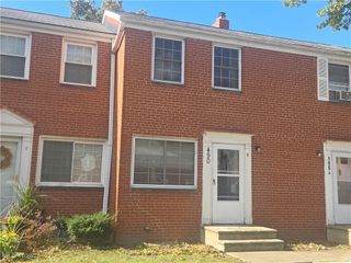490 Kenwood Drive B, Euclid, OH 44123