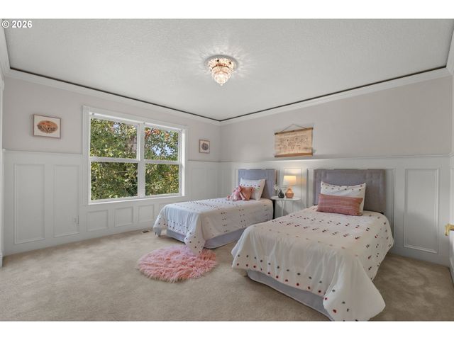 2975 Se CLEVELAND Dr, Gresham, OR 97080