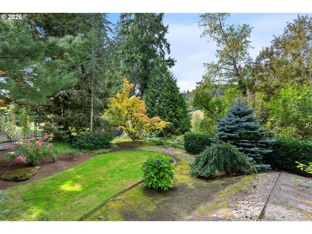 2975 Se CLEVELAND Dr, Gresham, OR 97080