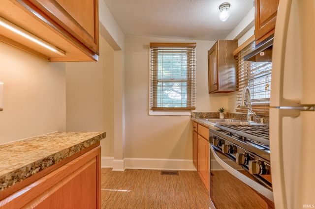 2043 E Riverside Drive, Evansville, IN 47714