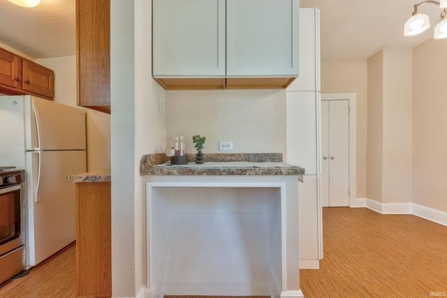 2043 E Riverside Drive, Evansville, IN 47714